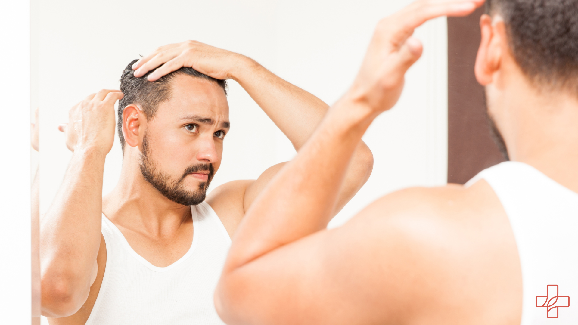 Mann richtet im Spiel seine Haare mit Haar Gel Hypogen Care